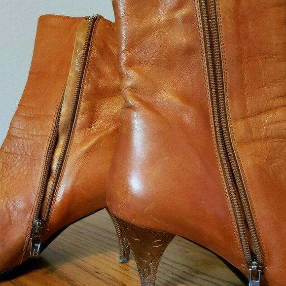 Women's Baroco Collection Pointed Toe Zip Up Ankle Boots Sz 38 Metal Cover Heel - Picture 4 of 10